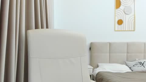 Eva online show from December 2024 08:58:02 PM