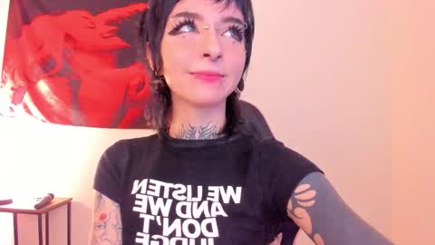 cel I am independent Help me reach 200 thumbs up uwu online show from March 2026 03:57:02 AM