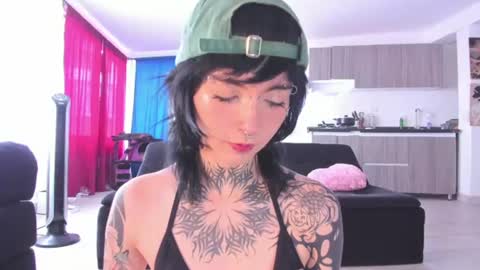 Snapshot of cyberia____________________ chatting on July 2026 06:43:02 PM cel I am independent Help me reach 200 thumbs up uwu online show from July 2026 06:43:02 PM