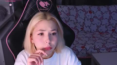 Snapshot of cybersmiling chatting on September 2025 09:58:02 PM Jane online show from September 2025 09:58:02 PM