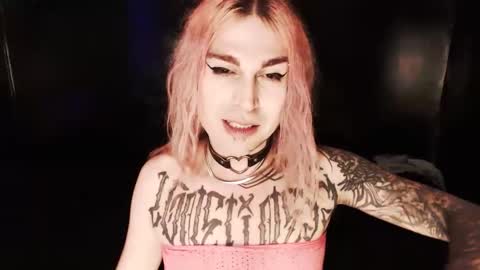 Snapshot of cybertrouble_ chatting on December 2025 01:57:02 AM Nikki online show from December 2025 01:57:02 AM