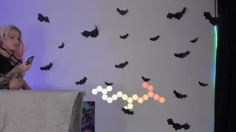  cyber zoe   online show from October 2025 05:02:02 PM