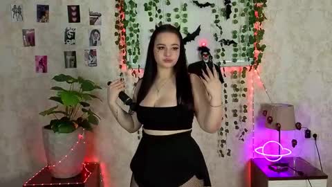 cycloidnest online show from October 2025 06:53:01 PM