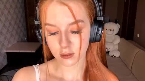 Snapshot of cyndydemyan chatting on September 2025 01:21:01 PM Mia online show from September 2025 01:21:01 PM