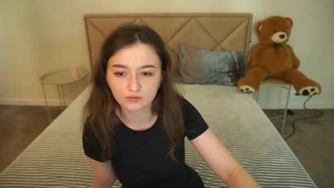Snapshot of cyrenaluxe chatting on May 2026 05:48:02 AM Cyrena online show from May 2026 05:48:02 AM