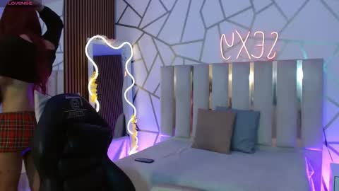 cyrus_tay online show from December 2025 12:11:02 PM