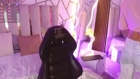 cyrus_tay online show from February 2026 12:24:02 PM