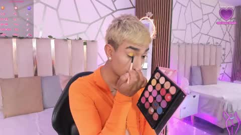 cyrus_tay online show from May 2026 01:38:02 PM