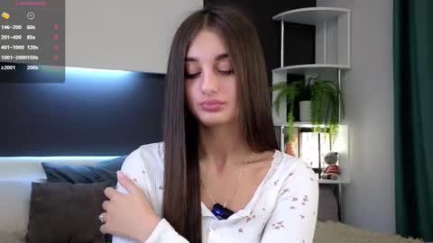 Snapshot of czamabech chatting on February 2025 01:04:02 AM Isabella online show from February 2025 01:04:02 AM