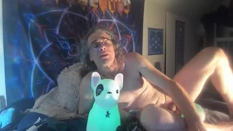 Snapshot of czechlove chatting on October 2025 08:26:01 AM Andrew Thomas online show from October 2025 08:26:01 AM