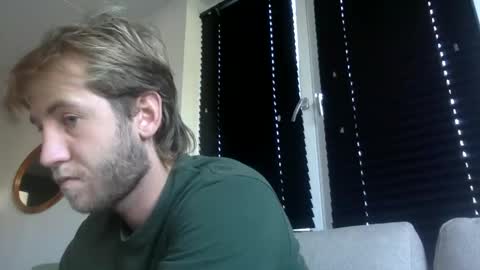 Snapshot of d3nnis_123 chatting on October 2025 08:56:01 AM d3nnis_123 online show from October 2025 08:56:01 AM