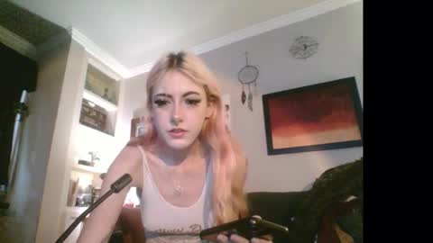 Snapshot of d_and_dean chatting on December 2025 09:32:02 PM d_and_dean online show from December 2025 09:32:02 PM