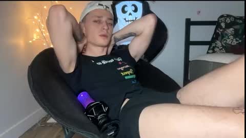 Snapshot of da_danya chatting on October 2025 02:00:01 AM da_danya online show from October 2025 02:00:01 AM