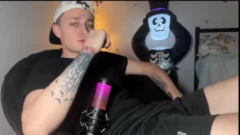 Snapshot of da_danya chatting on October 2025 02:14:02 AM da_danya online show from October 2025 02:14:02 AM