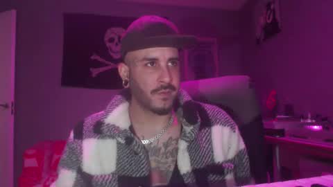 Snapshot of dabirdfree chatting on November 2025 01:04:01 AM Destroyer online show from November 2025 01:04:01 AM