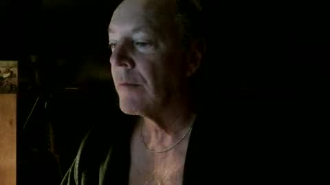 Snapshot of dadbodddd chatting on November 2025 02:52:02 PM Dad Bod online show from November 2025 02:52:02 PM