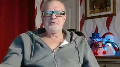 Snapshot of daddiescockforyou chatting on December 2024 08:54:02 PM Brian ... online show from December 2024 08:54:02 PM
