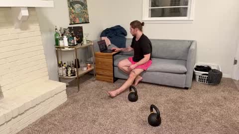 Snapshot of daddydaydrinkz chatting on December 2024 05:29:02 AM DaddydayDrinkz online show from December 2024 05:29:02 AM