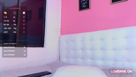 Snapshot of daddyissuesss_ chatting on January 2025 11:17:02 PM JAZMIN online show from January 2025 11:17:02 PM