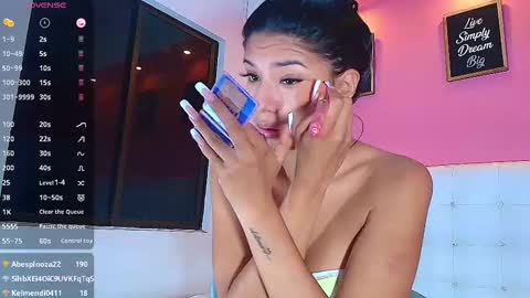 Snapshot of daddyissuesss_ chatting on February 2025 07:32:02 PM JAZMIN online show from February 2025 07:32:02 PM