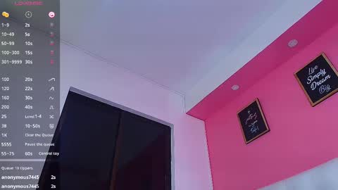 Snapshot of daddyissuesss_ chatting on February 2025 10:42:01 PM JAZMIN online show from February 2025 10:42:01 PM