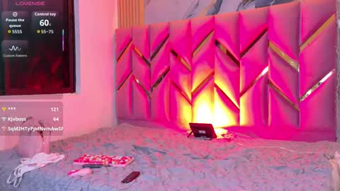 Snapshot of daddyissuesss_ chatting on October 2025 07:43:01 PM JAZMIN online show from October 2025 07:43:01 PM