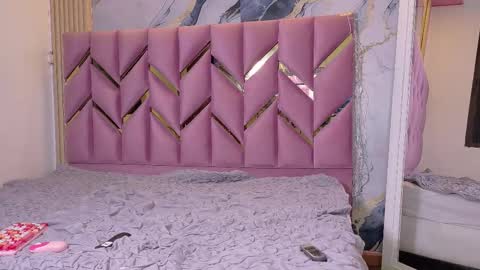 Snapshot of daddyissuesss_ chatting on October 2025 07:33:02 PM JAZMIN online show from October 2025 07:33:02 PM