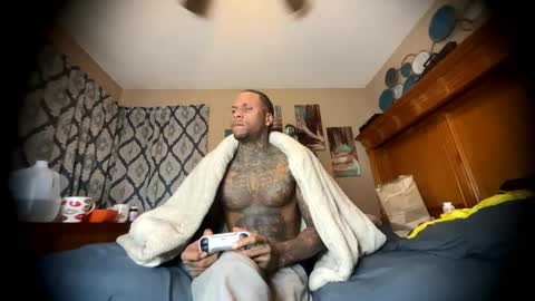 sexy tatted king bbc online show from May 2026 02:39:01 AM