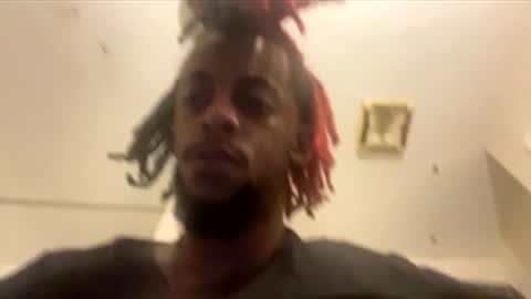 Snapshot of daddylongyk chatting on December 2025 02:27:01 AM daddylongyk online show from December 2025 02:27:01 AM