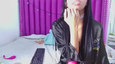 Antonella  online show from May 2026 01:23:01 AM