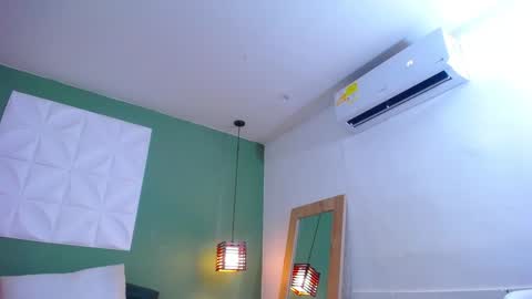 Valen online show from January 2025 02:29:02 PM