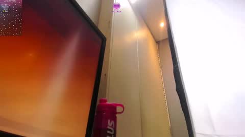 Snapshot of daddysgirls_7 chatting on February 2025 04:11:02 PM Daddys online show from February 2025 04:11:02 PM