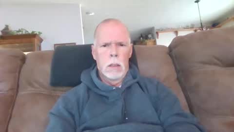 Snapshot of daddysmk chatting on October 2025 03:03:01 PM daddysmk online show from October 2025 03:03:01 PM