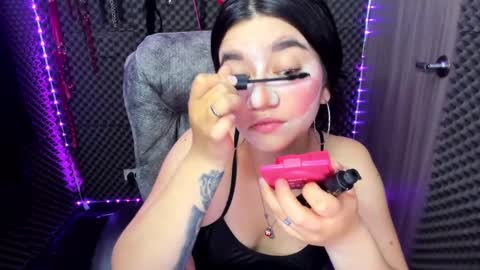 Lili online show from February 2025 04:25:02 PM