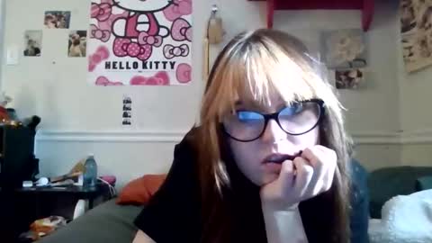 Snapshot of dadsdoll2 chatting on March 2026 12:55:02 PM dadsdoll2 online show from March 2026 12:55:02 PM