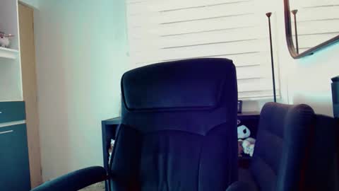 dae_lune online show from March 2026 10:27:01 PM