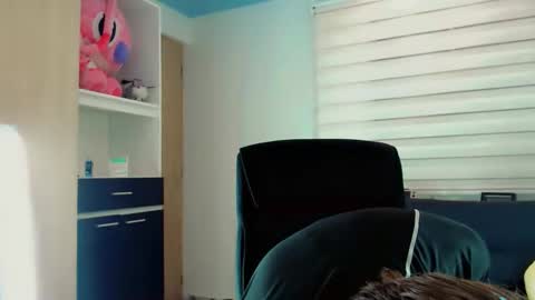 dae_lune online show from March 2026 02:11:01 AM