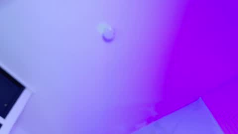 Dafne  online show from May 2026 09:31:01 PM