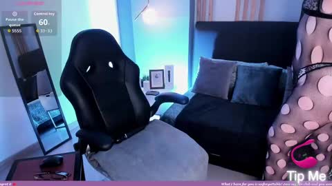 Dafne online show from October 2025 12:03:02 PM