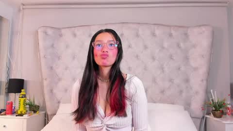 dafne_bss online show from April 2026 05:02:02 AM