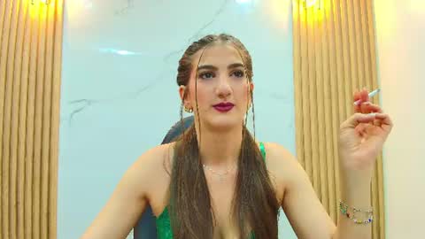 Dafne Castro online show from June 2026 06:34:01 PM