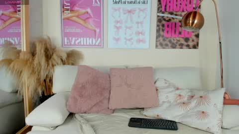 dafne_hillss online show from May 2026 11:48:02 AM