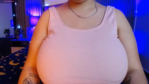 Snapshot of dafne_hs chatting on December 2024 02:28:02 PM Dafne online show from December 2024 02:28:02 PM