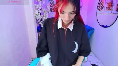 Snapshot of dafne_huges chatting on October 2025 08:09:02 PM dafne huges online show from October 2025 08:09:02 PM