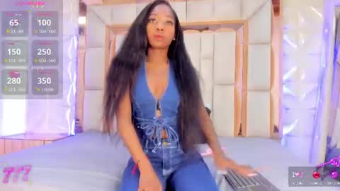 Dafnee online show from June 2026 12:41:02 PM