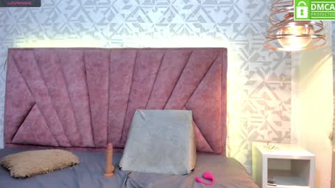 Snapshot of dafnee_e chatting on December 2024 11:25:01 PM dafnee_e online show from December 2024 11:25:01 PM