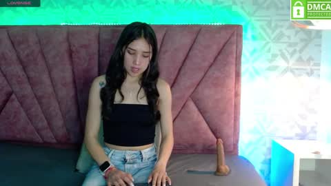 Snapshot of dafnee_e chatting on February 2025 08:46:01 PM dafnee_e online show from February 2025 08:46:01 PM
