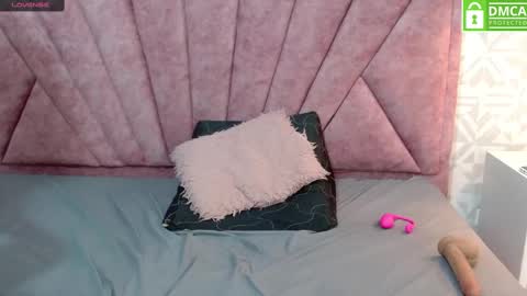 Snapshot of dafnee_e chatting on February 2025 11:47:02 PM dafnee_e online show from February 2025 11:47:02 PM