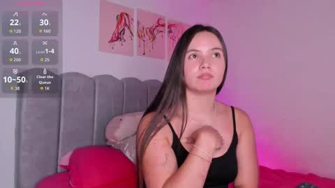 Snapshot of dafnevega chatting on November 2025 10:10:01 PM Dafne online show from November 2025 10:10:01 PM