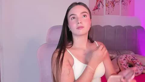 Snapshot of dafnevega chatting on November 2025 01:55:02 PM Dafne online show from November 2025 01:55:02 PM